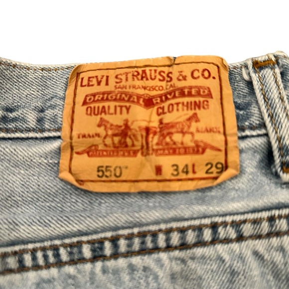 Levi's 550 Jeans Mens 34x29 Relaxed Fit Straight Denim Pants Faded Light Wash - Picture 4 of 9